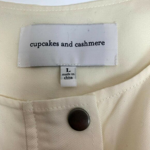 Cupcakes and Cashmere Woven Jacket Zip Closure - Picture 3 of 6